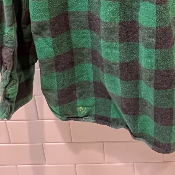 Madewell Green and Black Flannel - Picture 4 of 4